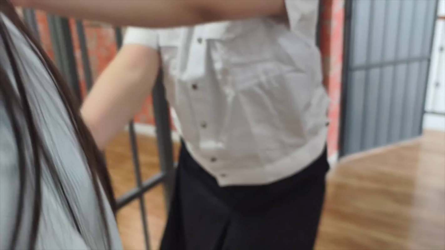 忘忧社紧缚，国产调教绳艺交流论坛，新模特菲菲被帽子jiejie单脚吊起来！这部作品可以在线看！