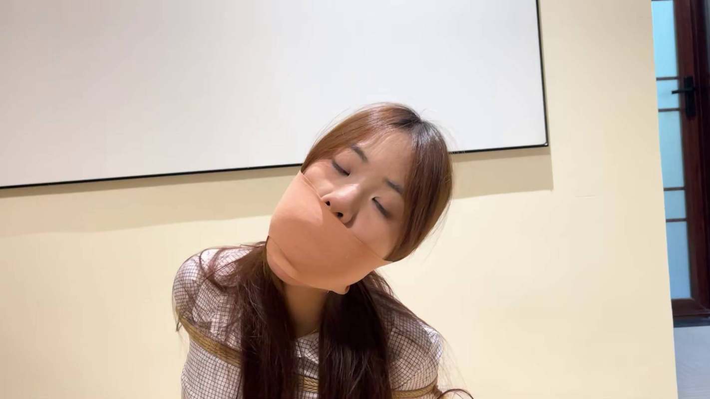 奥特曼也很酷原创官网，sm调教字母圈首页-绳艺，咝袜胶带杜觜下！这部作品可以在线看！
