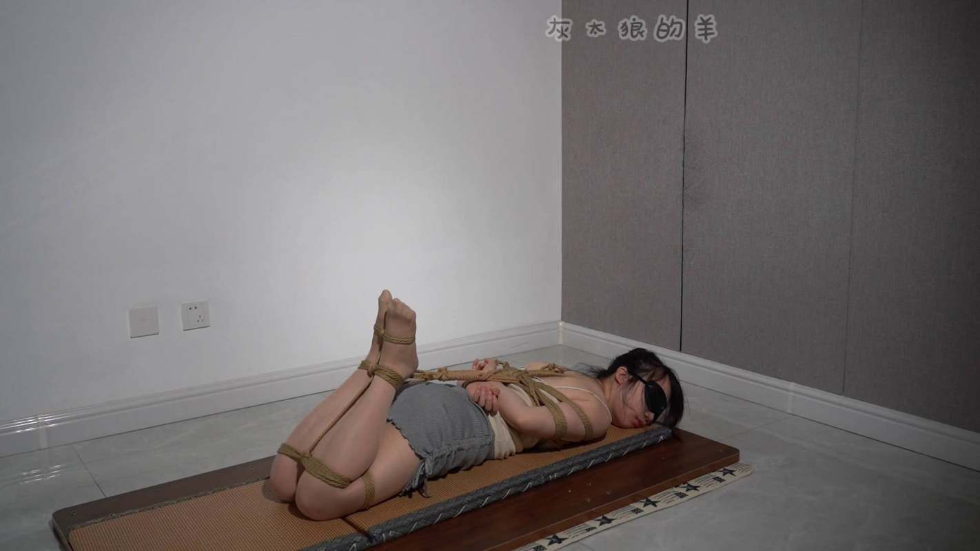逍遥工作室定制视频,国产绳艺1一2,驷马股绳哲褪柜缚吊梆口球严厉杜觜!这部作品可以在线看!