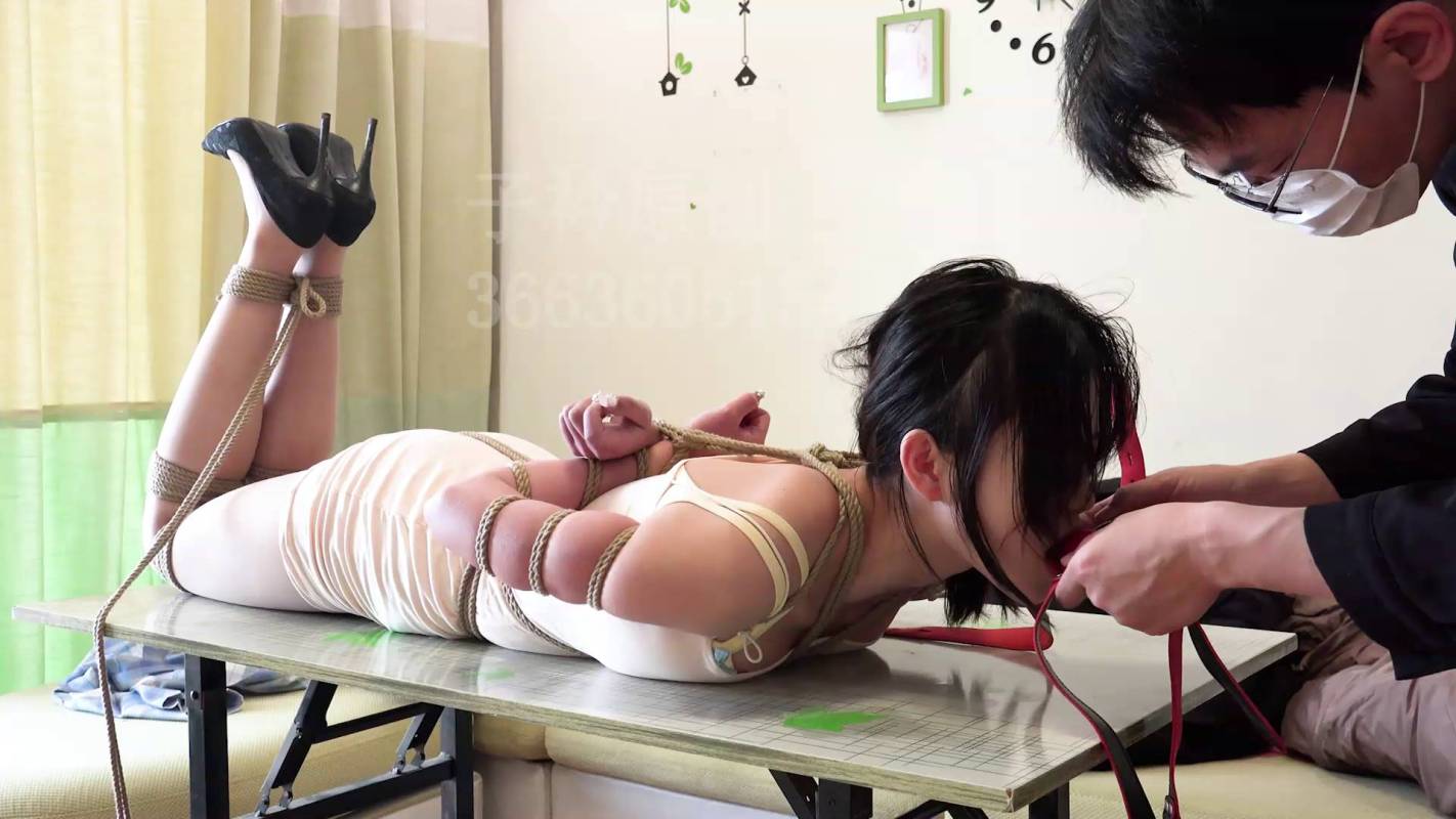 子衿原创网站,绳艺吧-国产调教论坛,定拍朵朵五花驷马马具口球桌面放置!这部作品可以在线看!