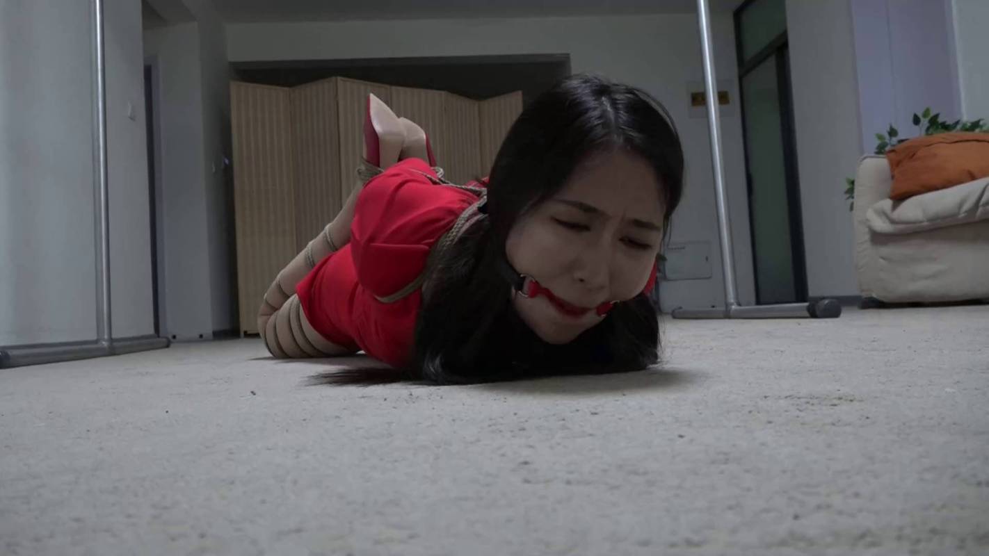 逍遥原创私人订制艺术,国产绳艺字母调教网,最新小白2!这部作品可以在线看!