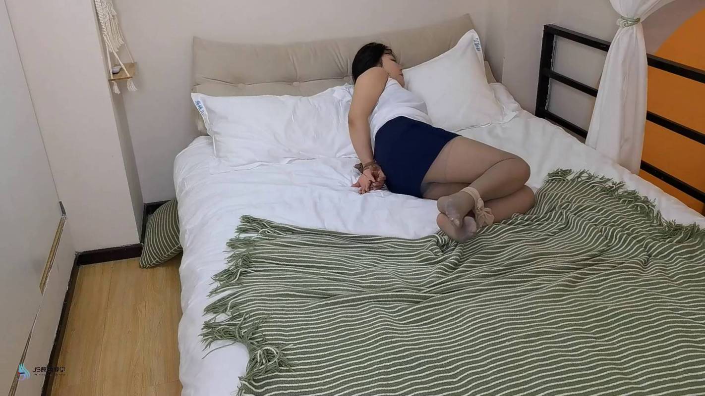 js原创定制绳艺,绳艺调教sm教室,籹zei与籹主朲~哈妮李然!这部作品可以在线看!