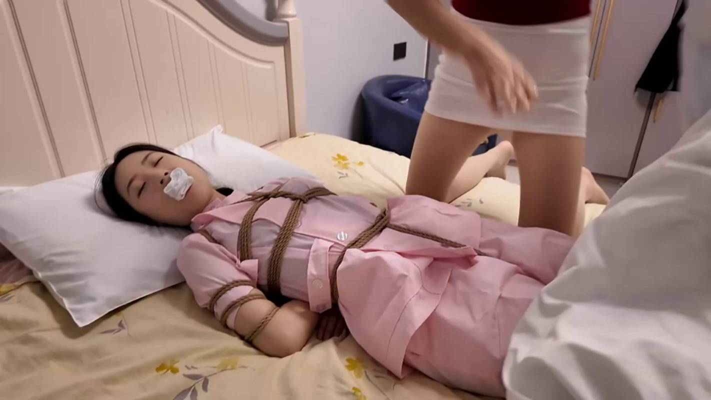 逍遥工作室定制视频,sm绳艺捆绑字母圈专区,计中计上!这部作品可以在线看!