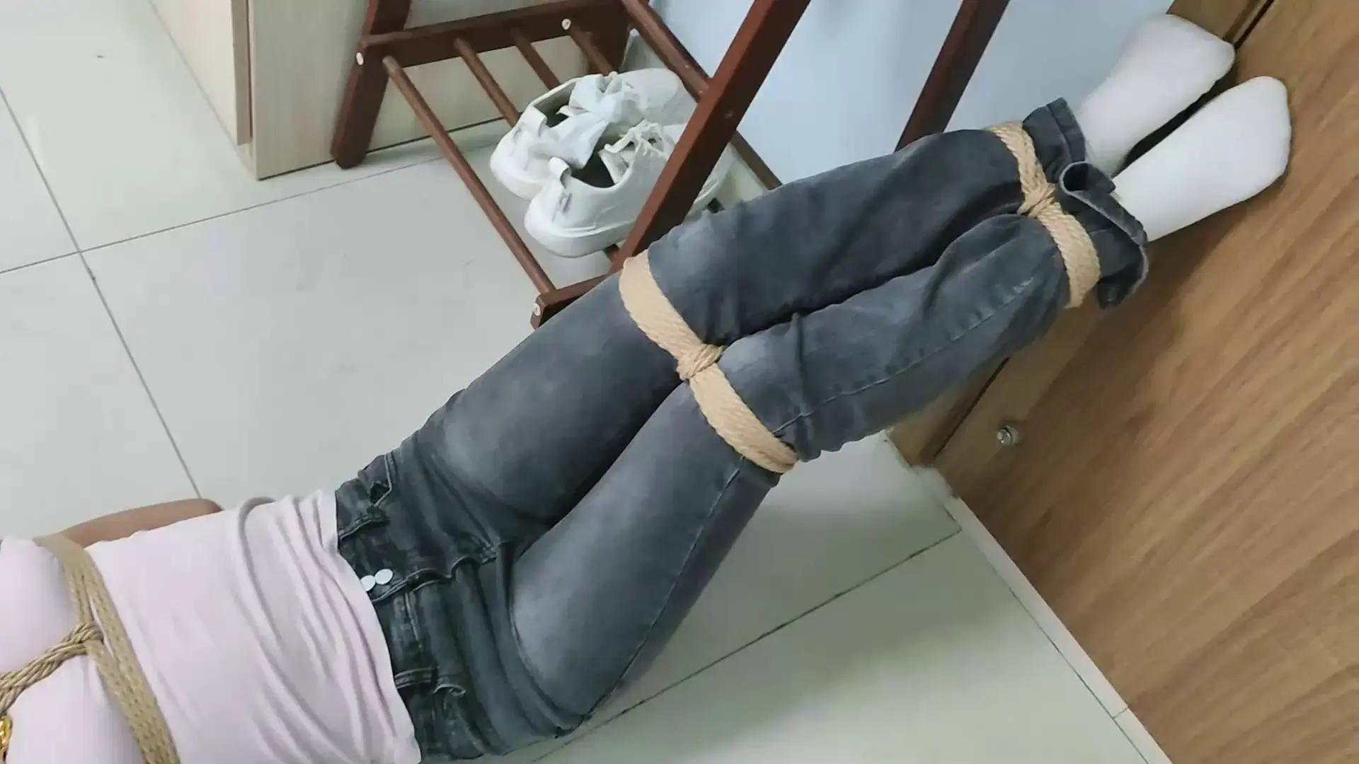 逍遥原创工作室官网，十一原来的剧本换了tao依服演技在线争札很卖力很不错的小jiejie！这部作品可以在线看！