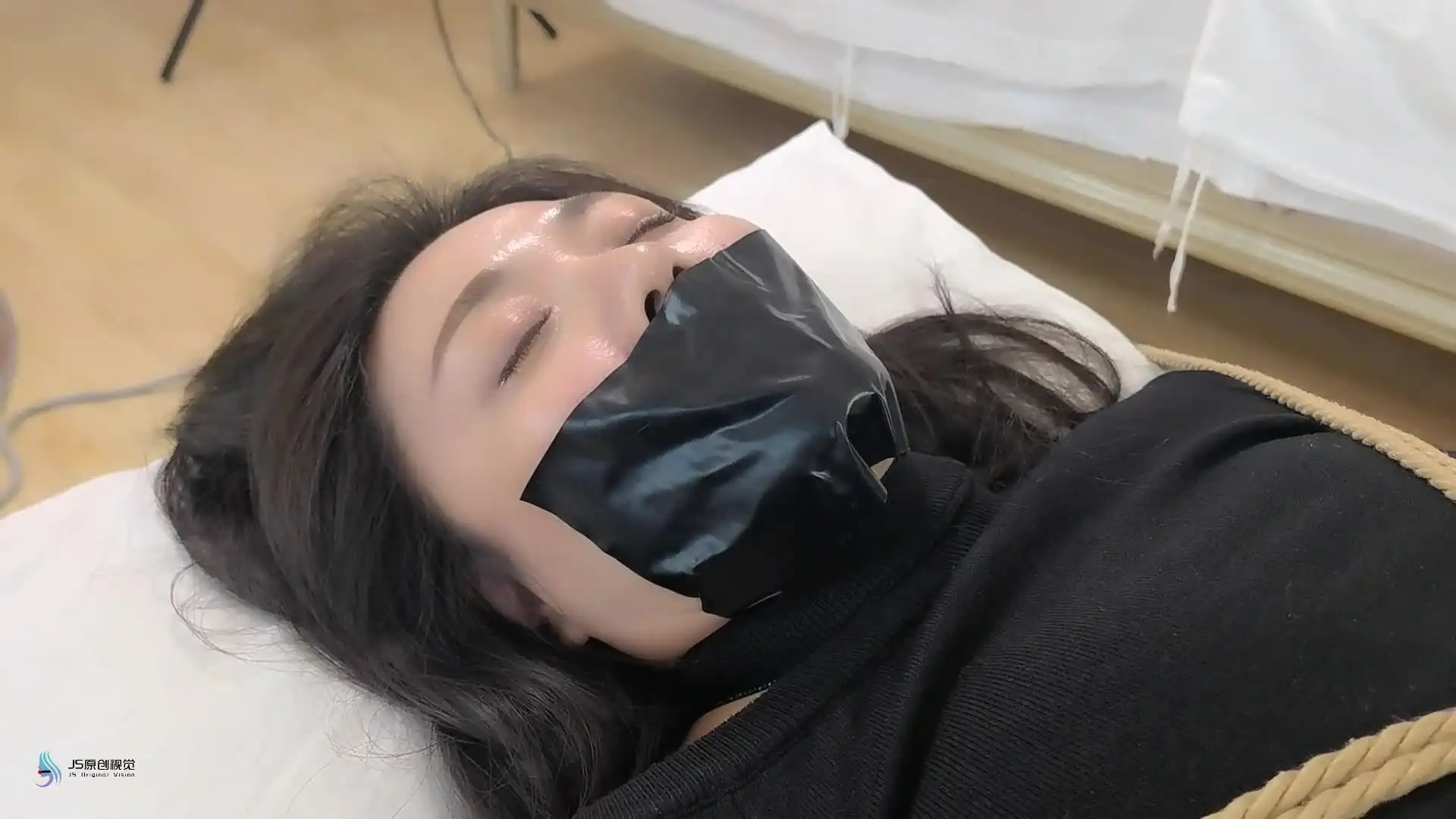 逍遥定制工作室网站大全新作紧缚在线视频之哈妮李然美少附会所体验！这部作品可以在线看！
