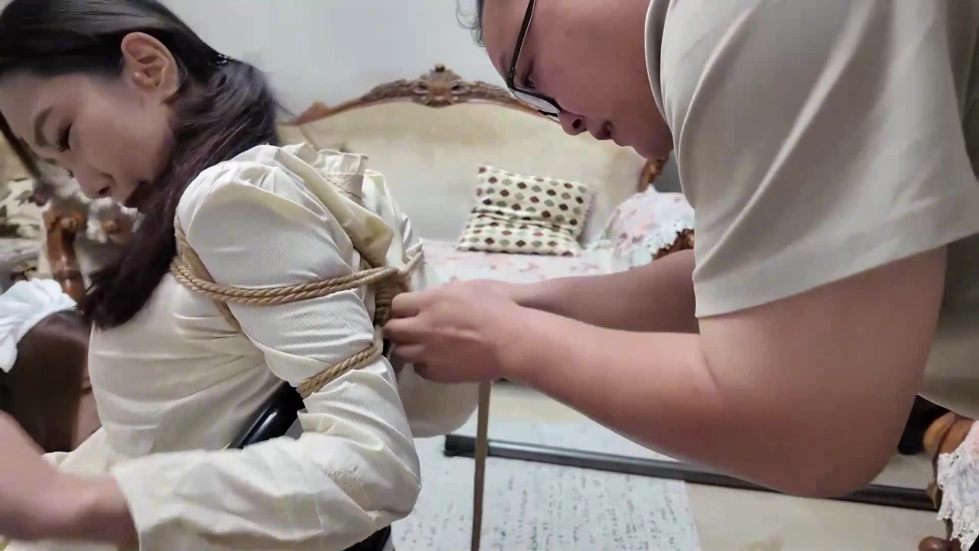 逍遥原创视频合集新作捆绑视频网站之西方古典巨制刺客天使夏洛特上！这部作品可以在线看！